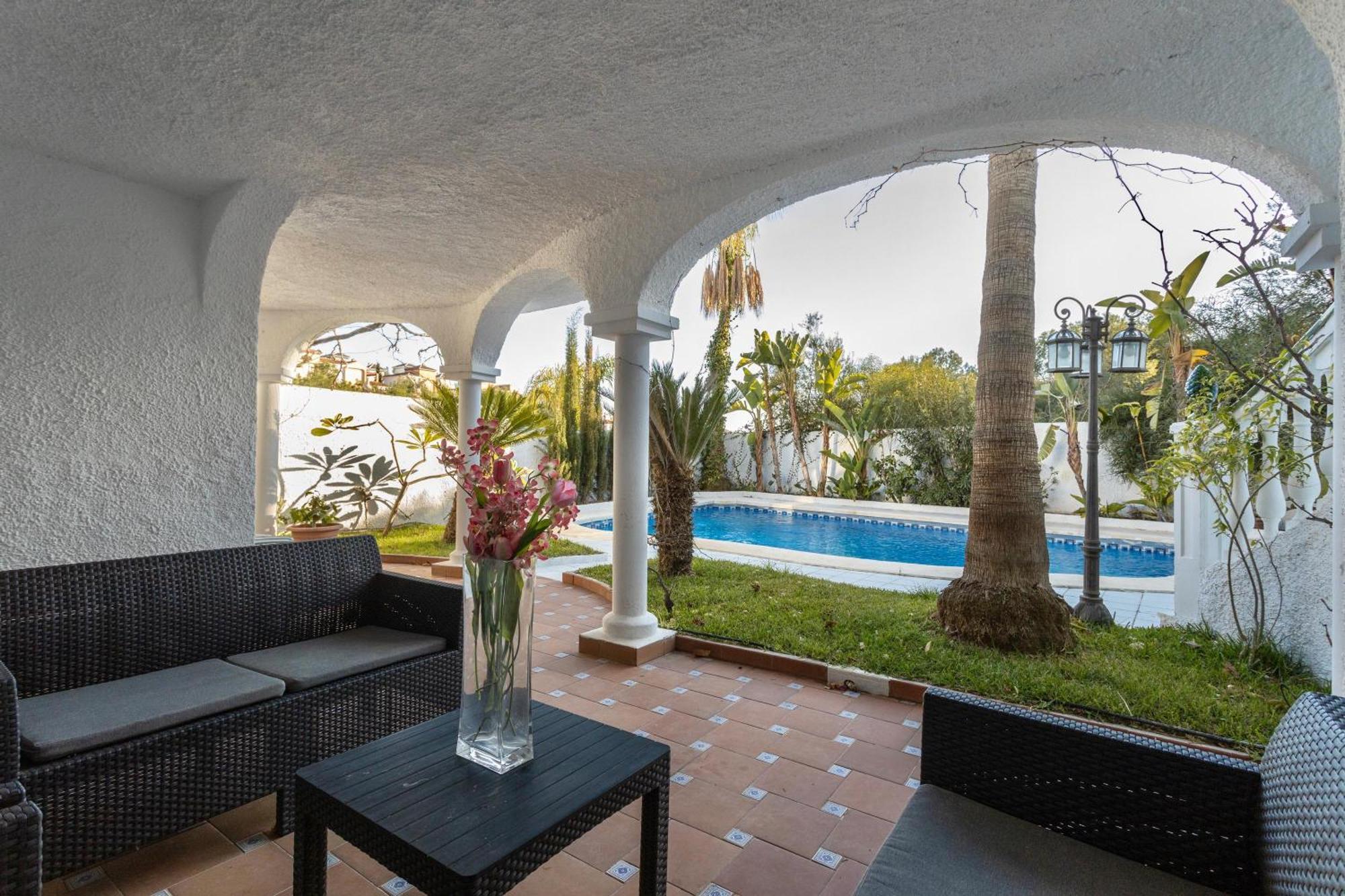 Villa Nerja Exteriör bild